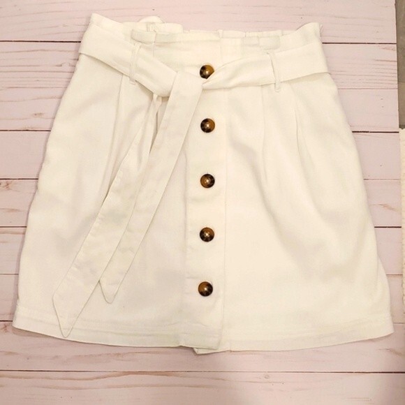 HOLLISTER HIGH WAIST WHITE COTTON BUTTON SKIRT XS - Picture 1 of 8